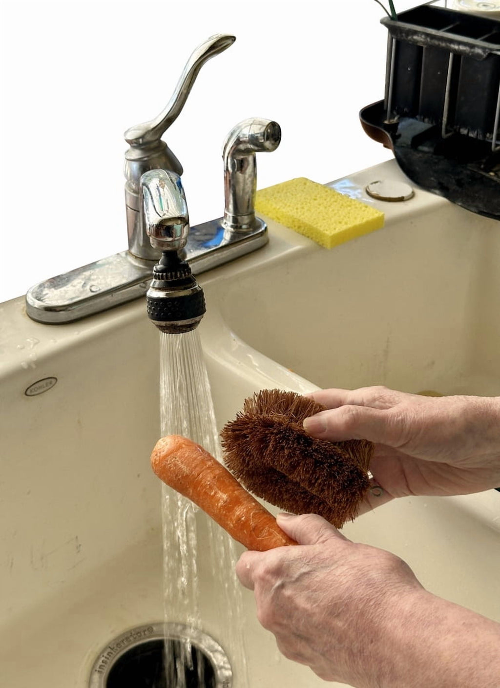 Pack of 5 Japanese Tawashi Brushes for Scrubbing &amp; Cleaning Fruits &amp; Vegetables Also Useful for Other Household Cleaning Tasks