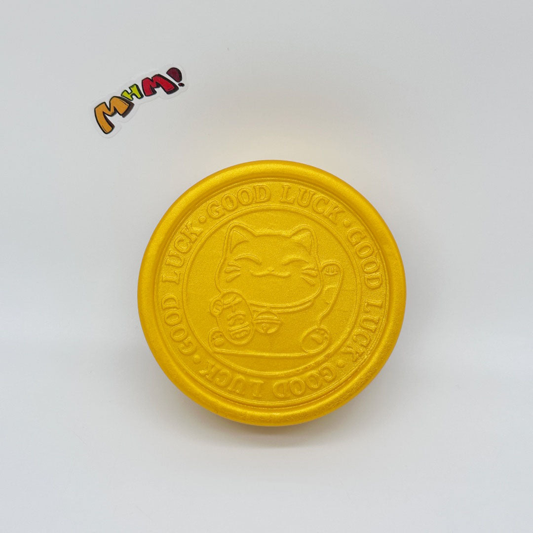 Kawaii Lucky Cat Gold Coin Squishy: Bring Home the Good Luck