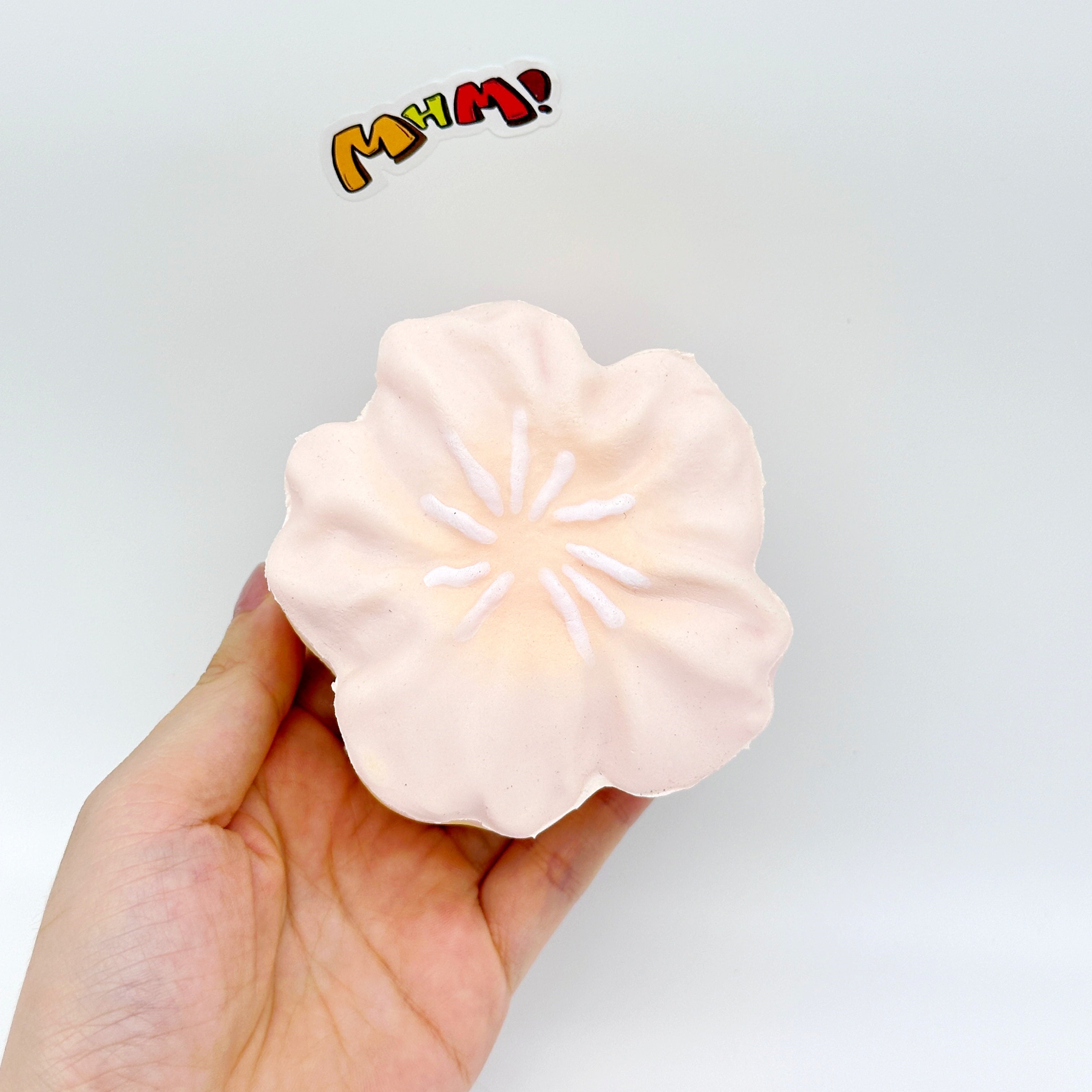 Slow Rise Cute Flower Pastry Squishy – Squeeze Away Stress