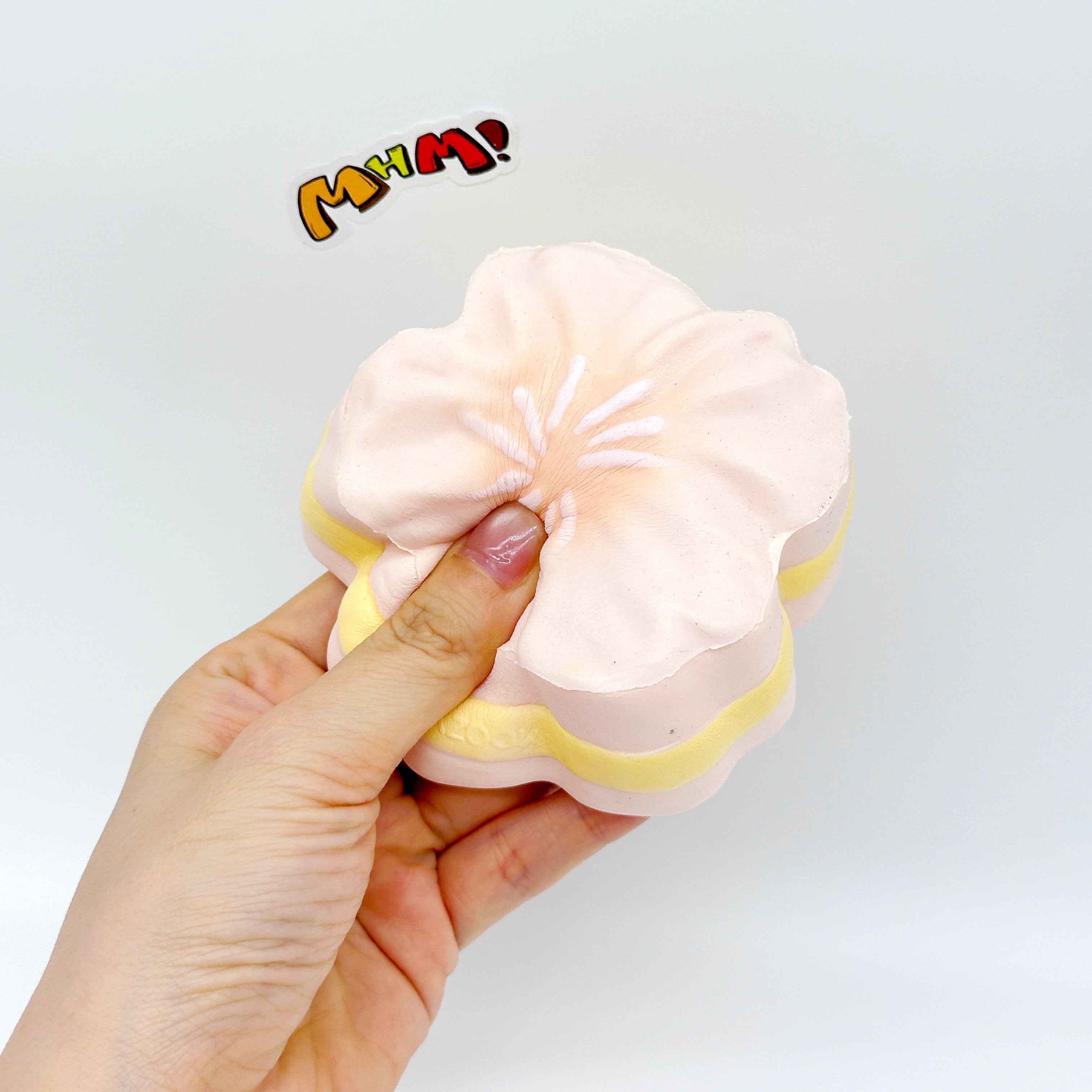 Slow Rise Cute Flower Pastry Squishy – Squeeze Away Stress