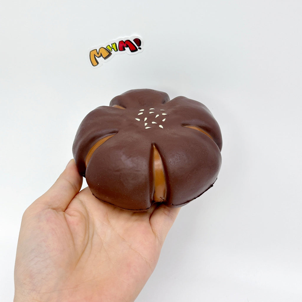 Cute Flower-Shaped Chestnut Pastry Stress Relief Squishy
