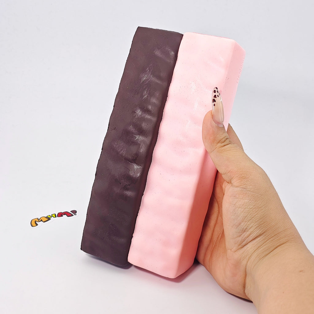 🍓 Strawberry & Raw Chocolate Wafer Biscuit Squishy 2-Pack Set | Snack Themed Slow Rising Stress Relief Toy